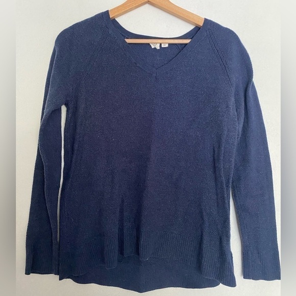 SMALL GAP NAVY BLUE V-NECK SWEATER - Picture 1 of 3